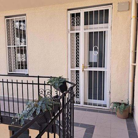 Embassy Studio Apartment Citypark Budapest Eksteriør billede